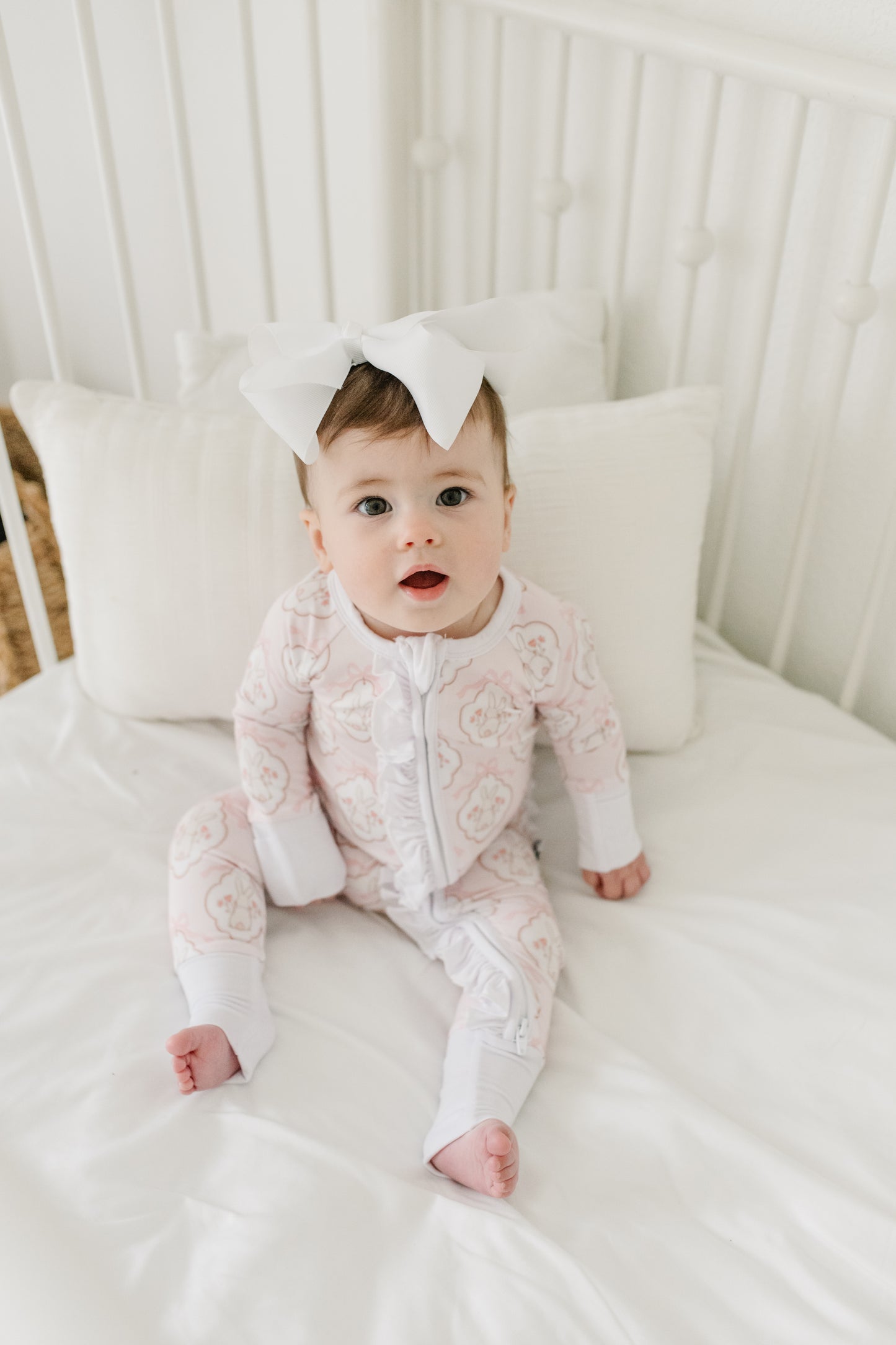 Bunnies & Bows Zip up footie